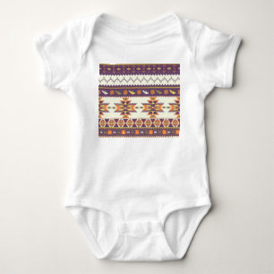 Farbenfrohe Azteken: lebendiges, nahtloses Muster. Baby Strampler
