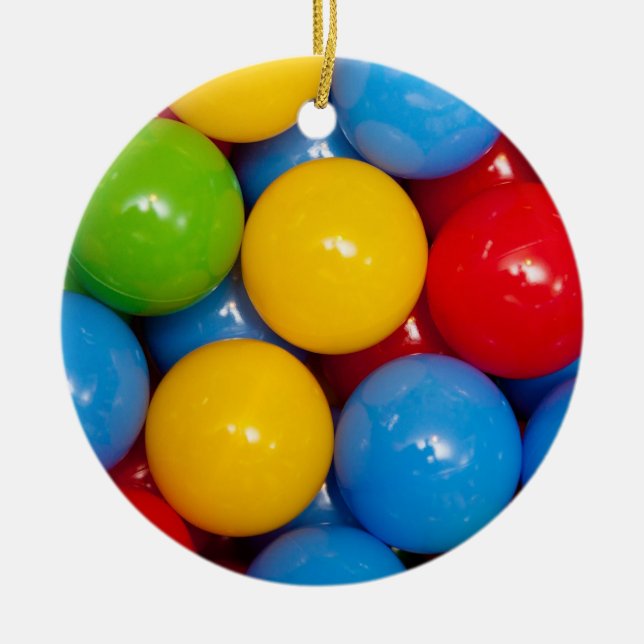 Farbenfrohe Balls für den Spielplatz Keramik Ornament (Vorne)