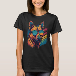 Farbenfrohe belgische Malinois mit Sonnenbrille T-Shirt