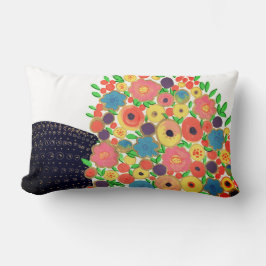 Farbenfrohe Blume Bouquet in der Black Boho Vase Lendenkissen