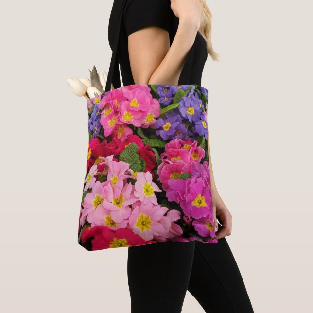 Farbenfrohe Blumenrosa Lila Primula-Blume Tasche (Von Nahem)