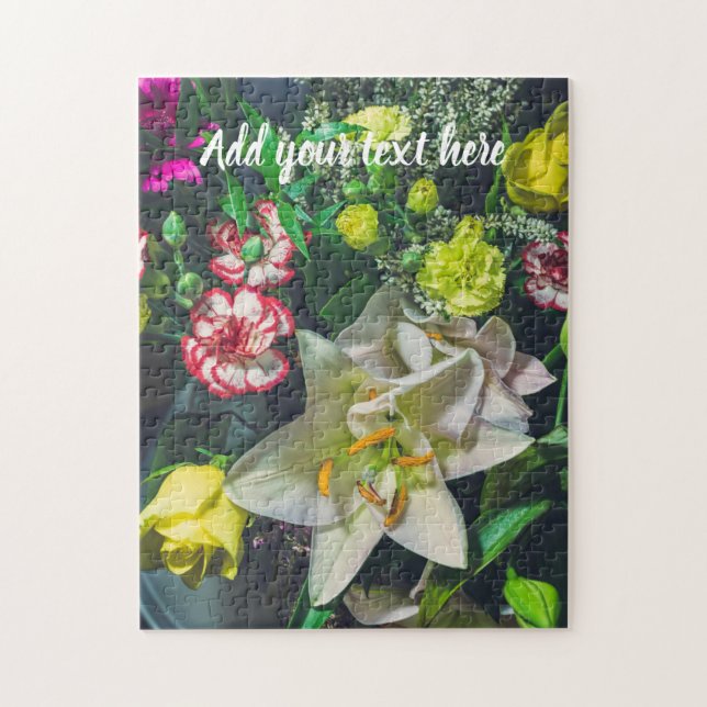 Farbenfrohe Bouquet mit Lilie (Vertikal)