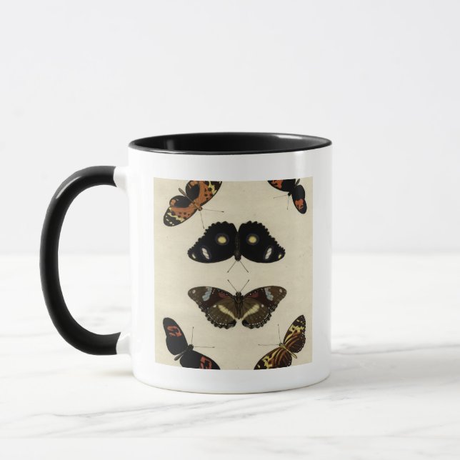Farbenfrohe Butterfly-Medley auf Creme Background Tasse (Links)