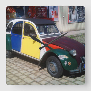 Farbenfrohe Citroen 2 CV Quadratische Wanduhr