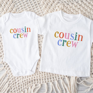 Farbenfrohe Cousin Crew passt zur Familie Baby T-shirt