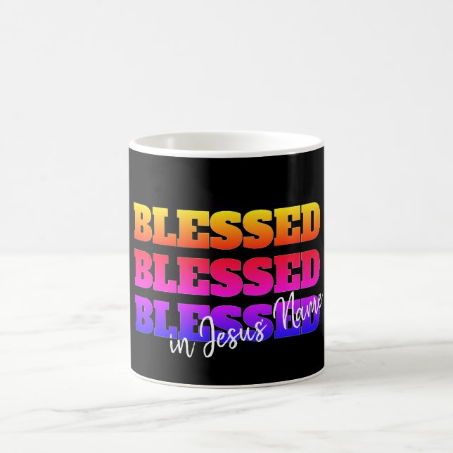 Farbenfrohe Custom BLESSED Kaffeetasse (Mittel)