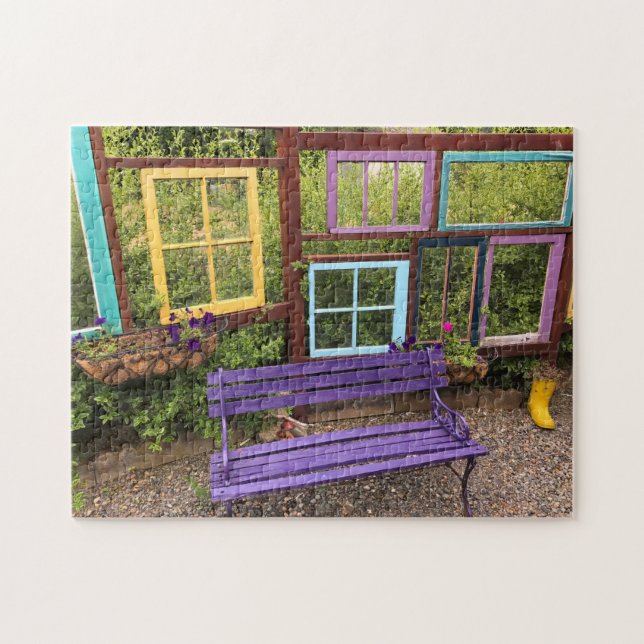 Farbenfrohe Dekoration aus Windows & Bench Garden (Horizontal)