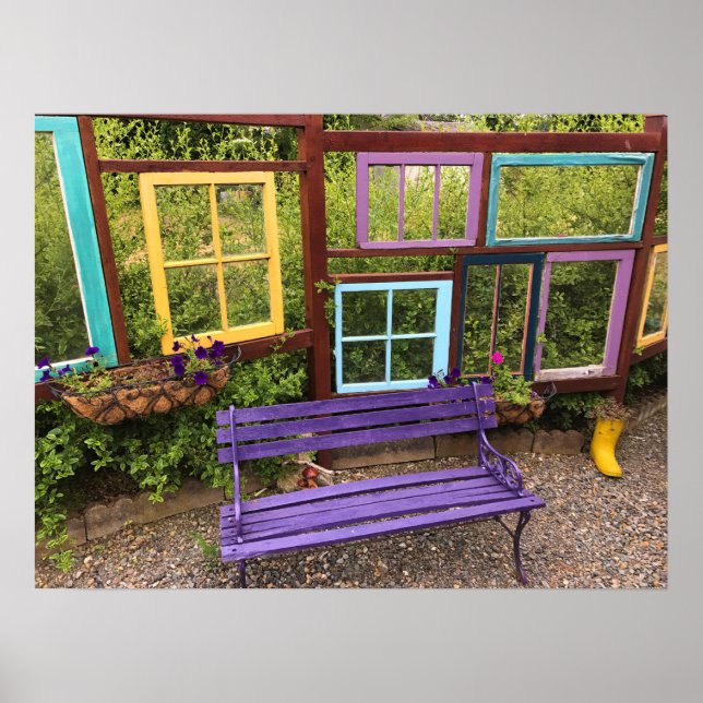 Farbenfrohe Dekoration aus Windows & Bench Garden (Vorne)