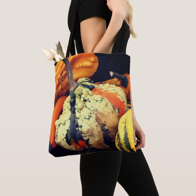 Farbenfrohe Dekorationsgegenstände Naher Aufstieg Tasche (Von Nahem)