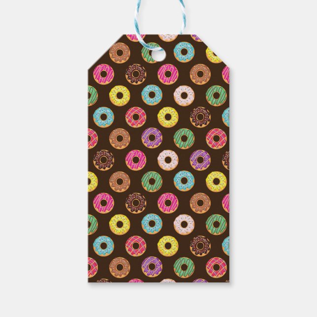 Farbenfrohe Donut Muster in schokoladenbrauner Ker Geschenkanhänger (Vorderseite)