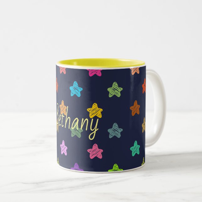 Farbenfrohe Doodle-Herzen auf blau Zweifarbige Tasse (VorderseiteRechts)