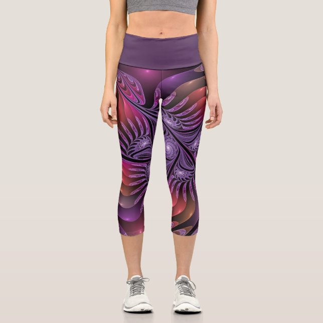 Farbenfrohe Fantasie Abstrakte Trippy Lila Fraktal Capri Leggings (Vorderseite)