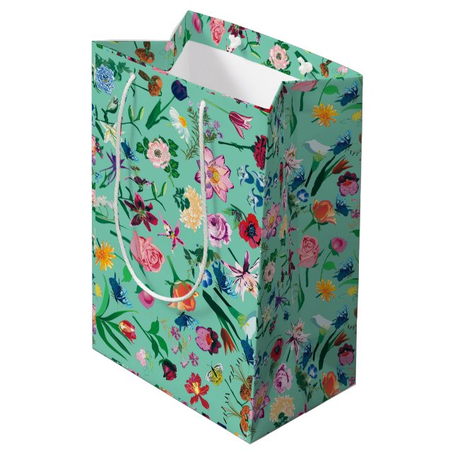 Farbenfrohe Frühlingsblumen Minzhintergrund Mittlere Geschenktüte (Rückseite Schrägansicht)