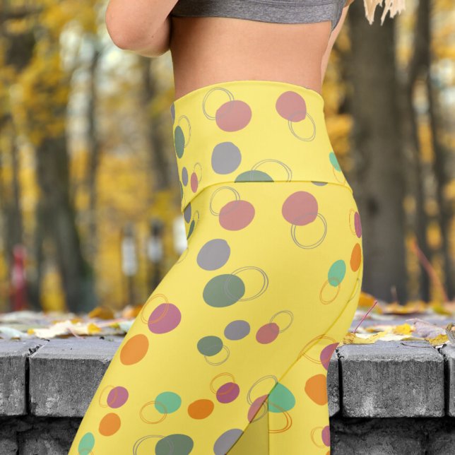 Farbenfrohe gelbe Bläschen Muster Yoga Capri Leggings (Bubbly Bubbles on Corn Capri Leggings)