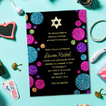 Farbenfrohe Glittery Punkte auf jeder Farbe Bat Mi Einladung<br><div class="desc">Bar Mitzvah und Bat Mitzvah laden Sets von Umua entworfen ein. Gedruckt und ausgeliefert von Zazzle oder seinen Partnern. Feiern Sie mit dieser farbenfrohen und glitzernden Fledermausmitzvah-Einladung das Alter Ihrer Tochter. Diese Einladung zeichnet sich durch ein modernes Design mit funkelnden Punkten auf einer Hintergrundfarbe Ihrer Wahl aus. Sie können den...</div>