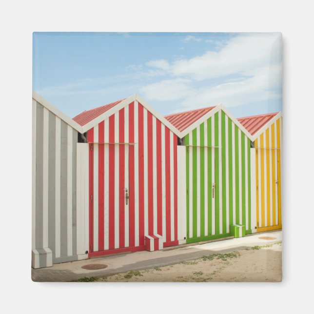 Farbenfrohe Hütten am Strand Magnet (Vorne)
