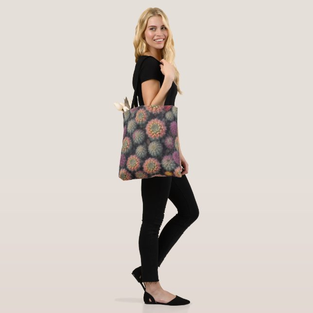 Farbenfrohe Kakteen Tasche (Am Model)