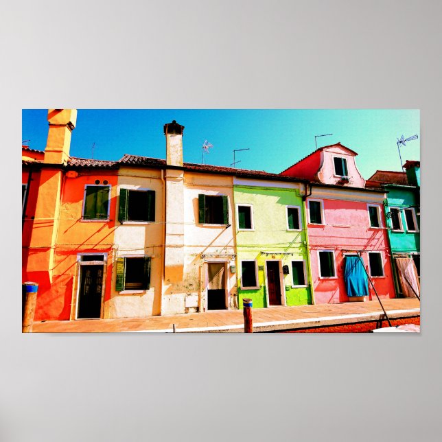 Farbenfrohe Kanalhäuser in Italien Reisefotografie Poster (Vorne)