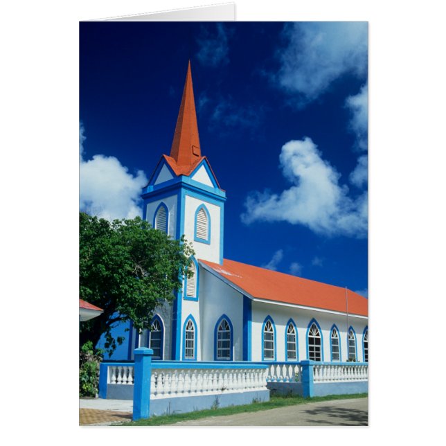 Farbenfrohe Kirche auf der Insel Tahaa (Vorne)
