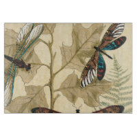 Farbenfrohe Libellen über den Blätter schweben