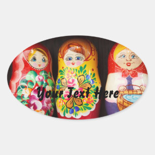 Farbenfrohe Matryoshka Dolls Ovaler Aufkleber