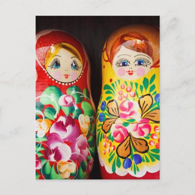 Farbenfrohe Matryoshka Dolls Postkarte (Vorderseite)