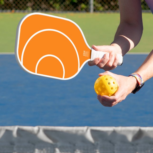 Farbenfrohe Orange Lila Dynamic Concenttern Muster Pickleball Schläger (InSitu)