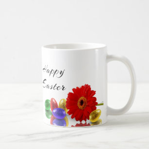 Farbenfrohe Ostereier mit Gerbera Kaffeetasse
