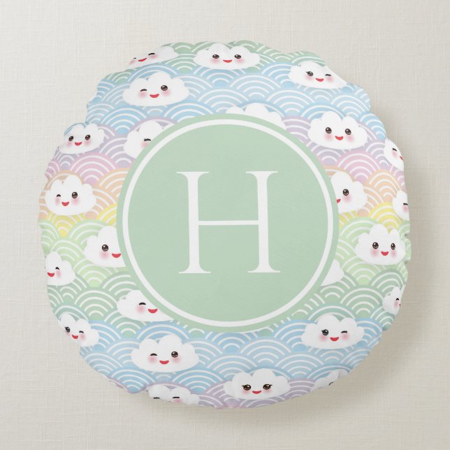 Farbenfrohe Pastel Kawaii Wolken Muster Monogram Rundes Kissen (Vorderseite)