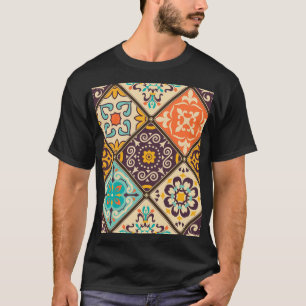 Farbenfrohe Patchwork: Majolica Fliesendesign T-Shirt