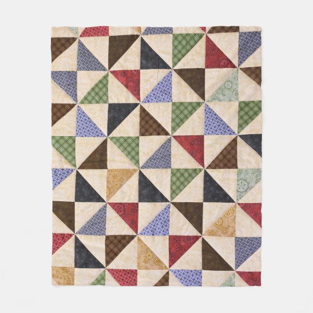 Farbenfrohe Patchwork-Quilt: Blume Textur. Fleecedecke (Vorderseite)