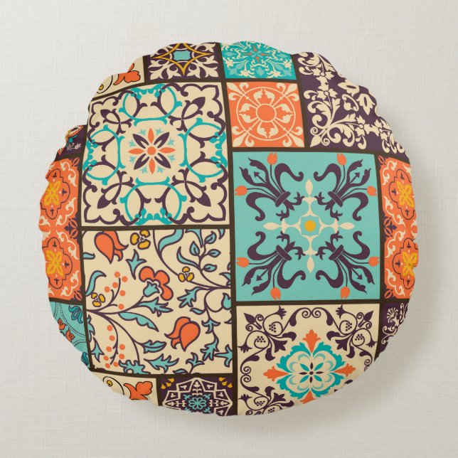 Farbenfrohe Patchwork-Tile: Motive der islamischen Rundes Kissen (Vorderseite)