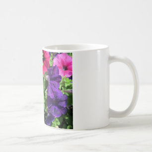Farbenfrohe Petunias Kaffeetasse