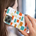 Farbenfrohe Plätze und Linien Mitte des Jahrhunder Case-Mate iPhone 14 Hülle<br><div class="desc">Fügen Sie Ihrem Handy einen farbenfrohen Pop mit diesem hübschen Retro-Handy-Gehäuse hinzu. Es ist mit Quadraten,  Rechtecken,  Punkten und Linien in den Farben Türkis Blau,  zwei Orangen- und Cremefarben gestaltet. Das wird gut in deiner Hand aussehen!</div>