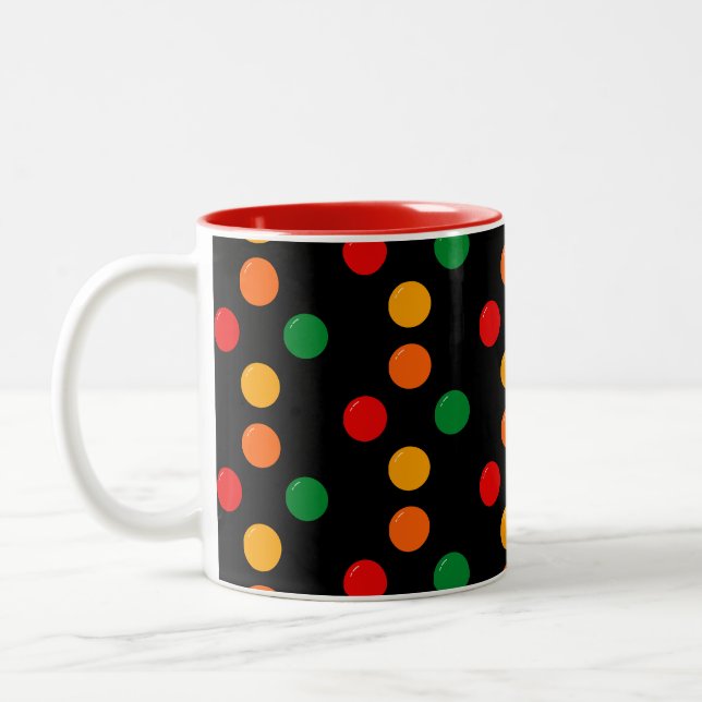 Farbenfrohe Punkte auf dem Schwarzen Mittelalter M Zweifarbige Tasse (Links)