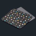 Farbenfrohe Punktmuster Laptopschutzhülle<br><div class="desc">Elegante moderne,  farbenfrohe,  zufällige Punkte nahtlos Muster mit kontrastierendem schwarzen Hintergrund.</div>