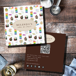 Farbenfrohe Rainbow Cake Desserts & Sprinkles QR C Quadratische Visitenkarte