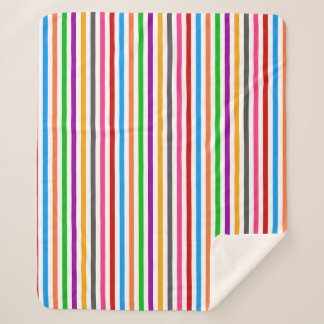 Farbenfrohe Regenbogenstreifen-Linien-Design - Wei Sherpadecke