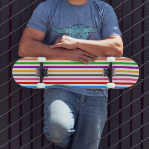 Farbenfrohe Regenbogenstreifen-Linien-Design - Wei Skateboard