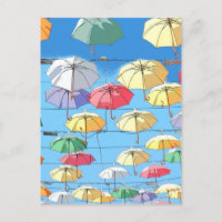Farbenfrohe Regenschirme