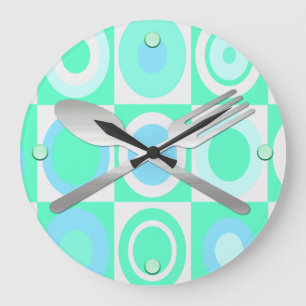 Farbenfrohe Retrostil Küchenmauer Uhr