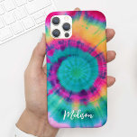 Farbenfrohe rosa Aquamarin-gelbe Gefärbte Krawatte Case-Mate iPhone Hülle<br><div class="desc">Dieses hübsche Handy verfügt über eine farbenfrohe gefärbte Krawatte Aquarell mit Ihrem Namen in der modernen Kalligraphie-Skript. Das ist der perfekte Fall für jeden, der ein modernes, aber farbenfrohes Design will, das sich durch seine herausragende Qualität auszeichnet. Fügen Sie Ihren Namen hinzu, um dieses Design anzupassen. Es ist auch ein...</div>