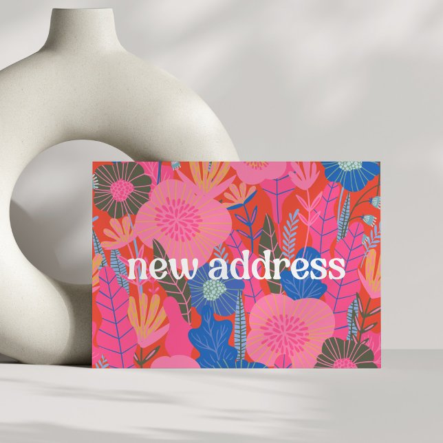 Farbenfrohe Rote Blüte Wir bewegten uns neue Zuhau Ankündigung (Von Creator hochgeladen)