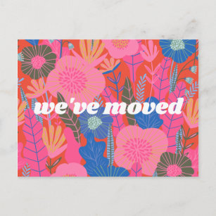 Farbenfrohe Rote Blüte Wir haben neue Zuhause-Movi Postkarte