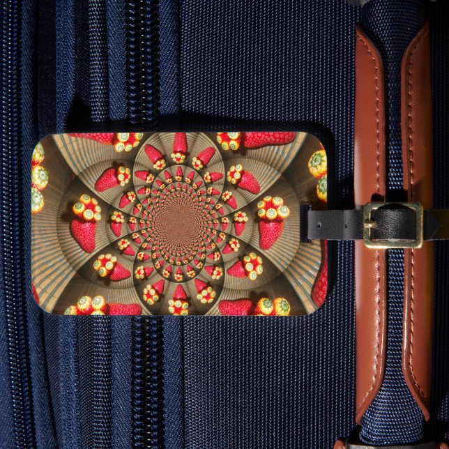 Farbenfrohe Rote Freude: Strawberry Kaleidoskop Ku Gepäckanhänger (Vorderseite Insitu 4)