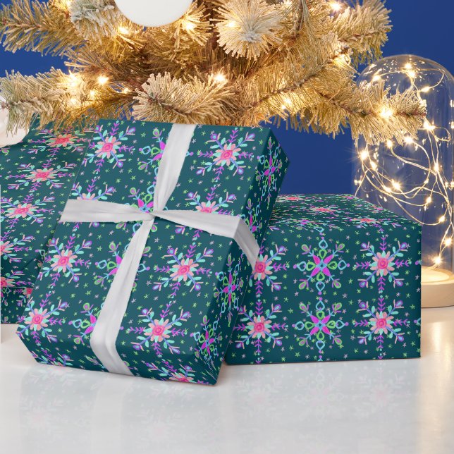 Farbenfrohe Schneeflocken in Dunkelblau Geschenkpapier (Feiertage)
