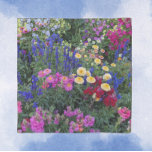 Farbenfrohe Sommergarten Schal<br><div class="desc">Mit diesem quadratischen Chiffonschal,  der das Foto eines Sommergarten voller farbenfroher Blume wie Blue Salvia,  Snapdragons,  Nicotiana und vielem mehr darstellt,  können Sie Ihren Schrank in vollen Zügen genießen. Ein schönes,  blumengeschmücktes Design!</div>