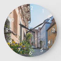 Farbenfrohe Straße in Rothenburg ob der Tauber