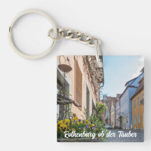 Farbenfrohe Straße in Rothenburg ob der Tauber Schlüsselanhänger