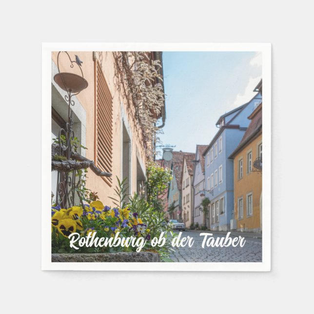 Farbenfrohe Straße in Rothenburg ob der Tauber Serviette (Vorderseite)